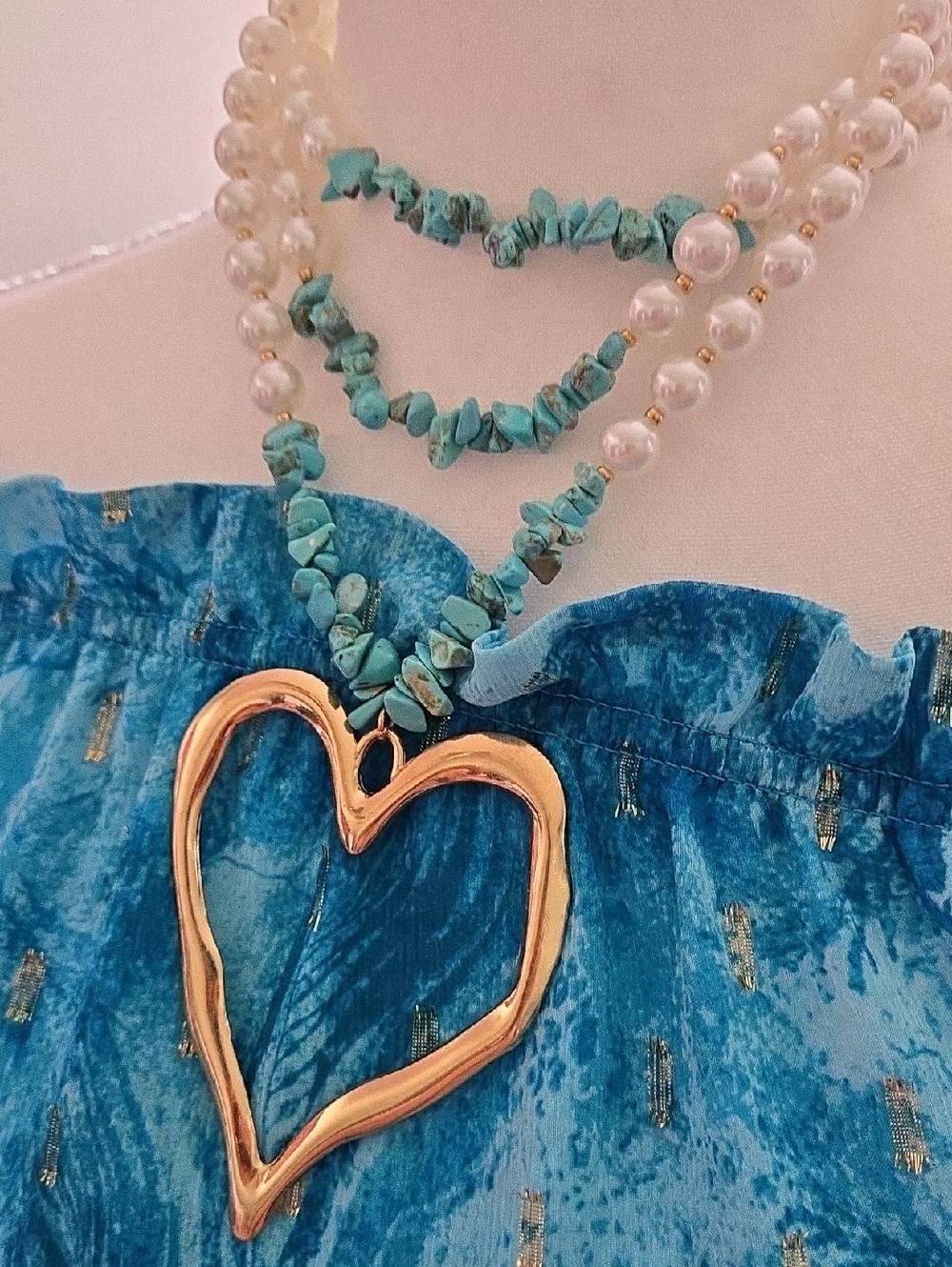 Elegant Pearl & Turquoise Layered Necklace with Gold Heart Pendant - Picture 3 of 16